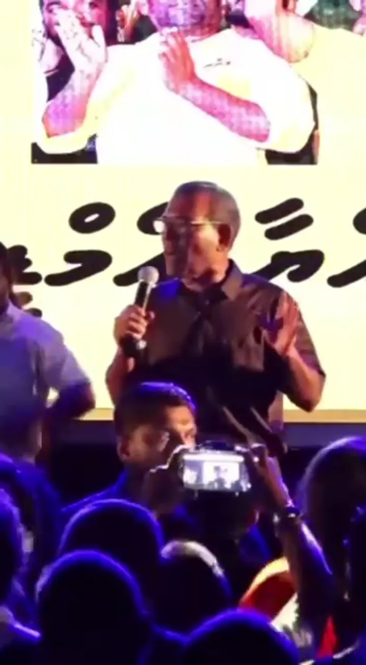 ސިޔާސީ ފުރުސަތަށް އެދިވަޑައިގަންނަވާ ޒުވާނުން، މިސާލަކަށް ބަލަންވީ މިކާއީލް: ރައީސް ނަޝީދު